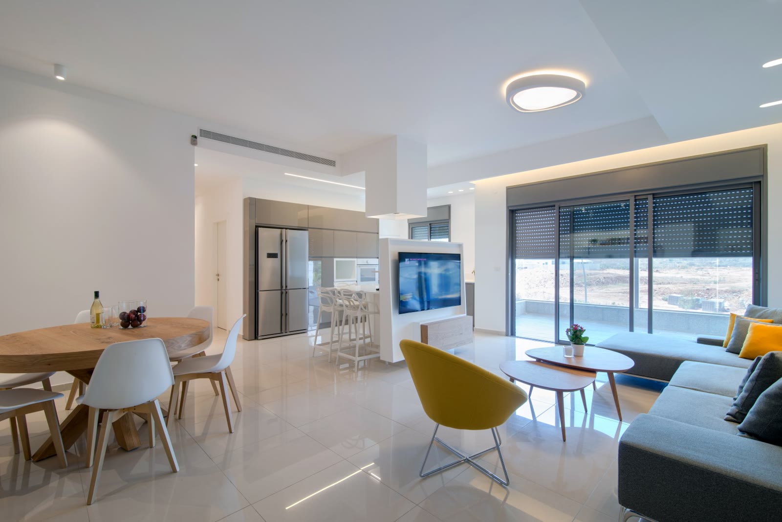 Apartment for a Young Couple in Kfar Saba — photograph 2