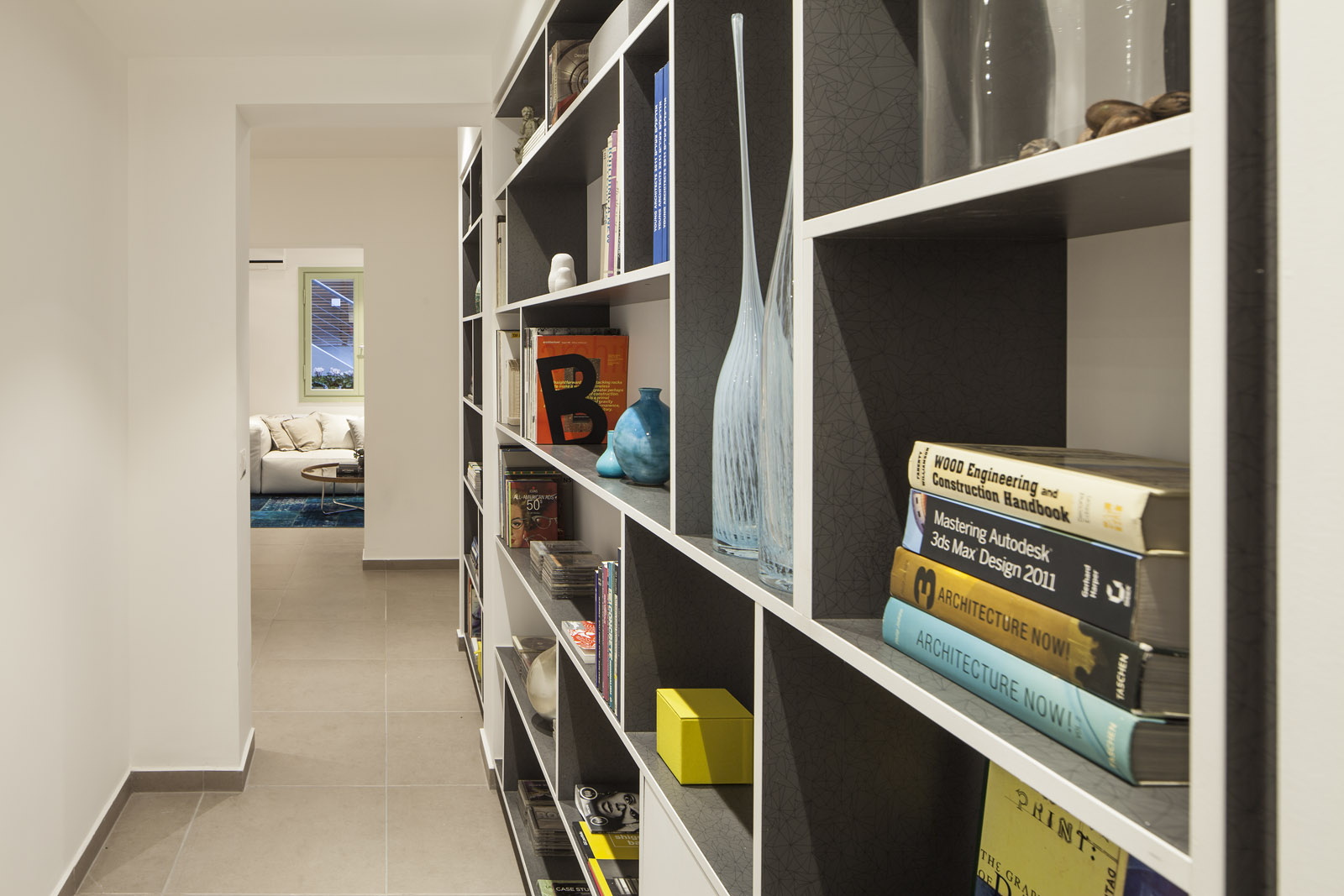 Garden Apartment on Shenkin Street, Tel Aviv — photograph 11