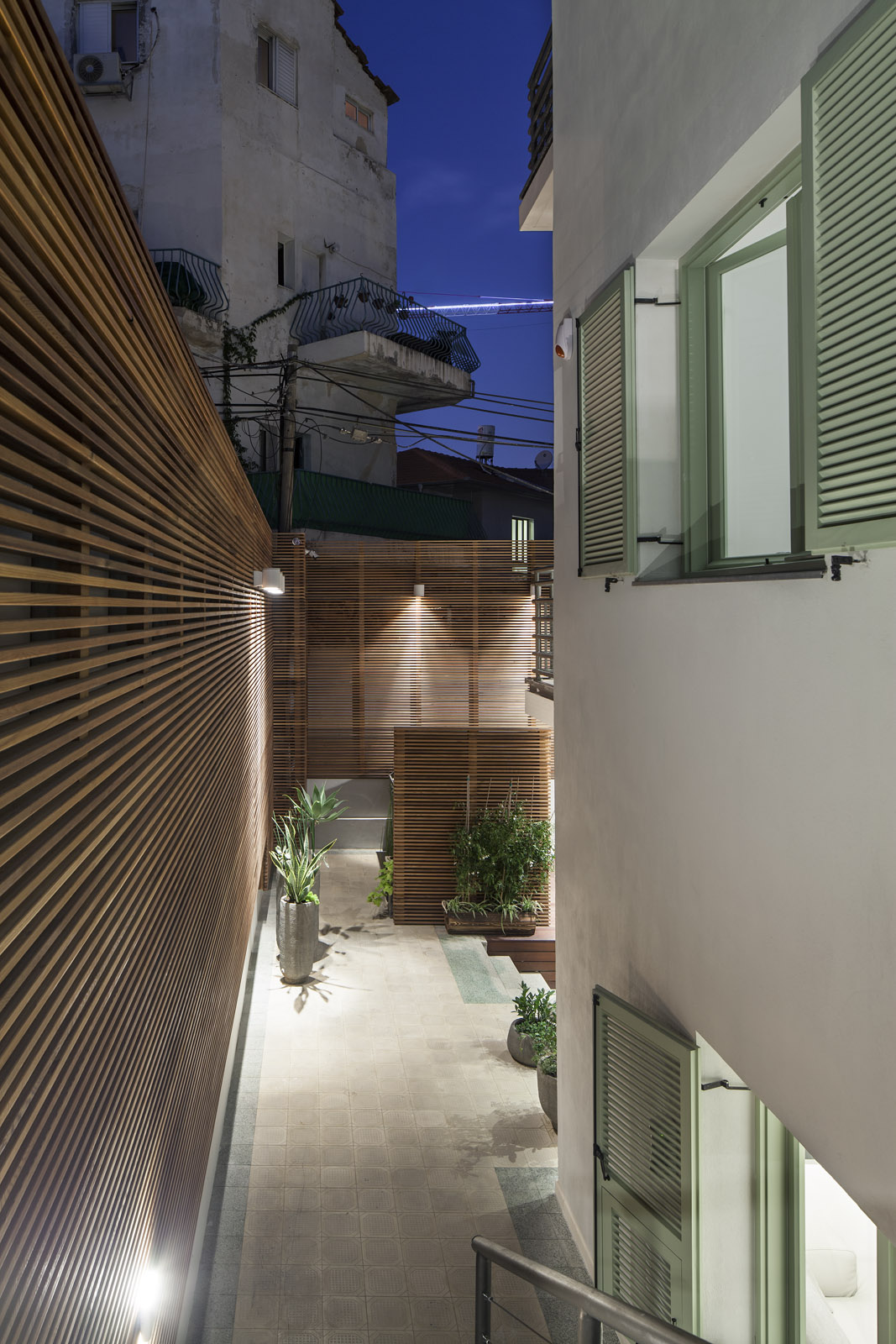 Garden Apartment on Shenkin Street, Tel Aviv — photograph 10